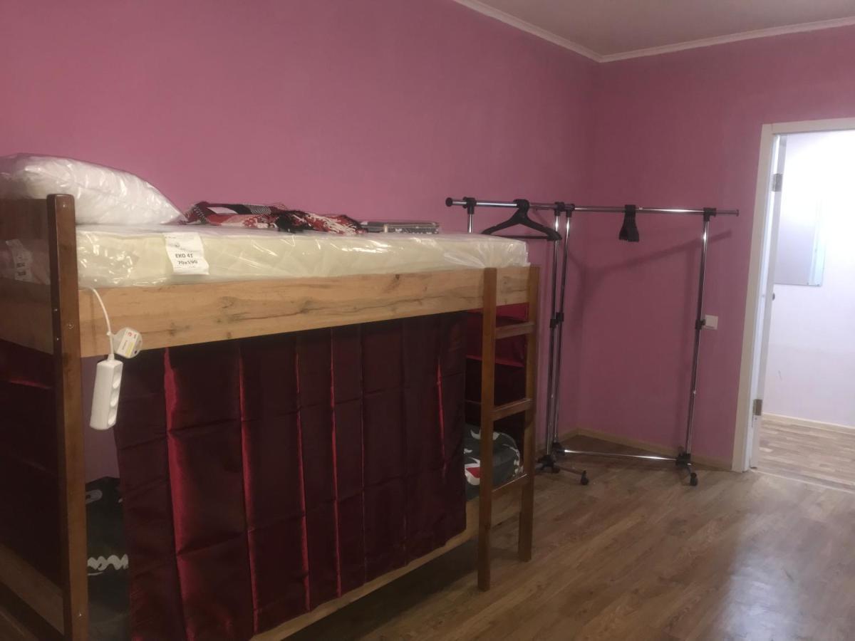 Ararat-Borschagovskaya Hostel Kiev Luaran gambar